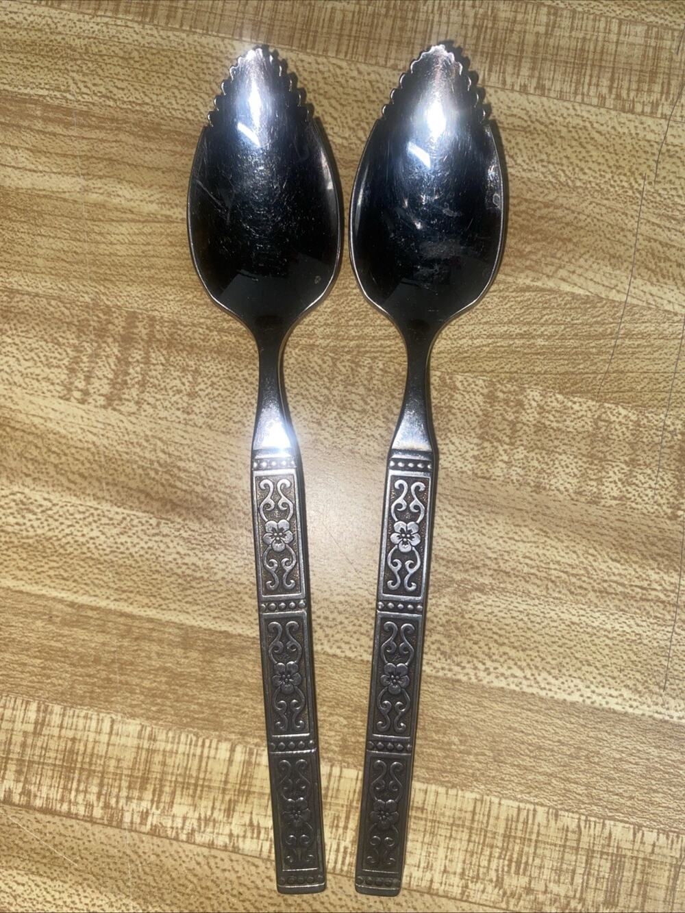 Pair Oneida Community Isabella Grapefruit Teaspoons Flatware Stainless (2) MCM